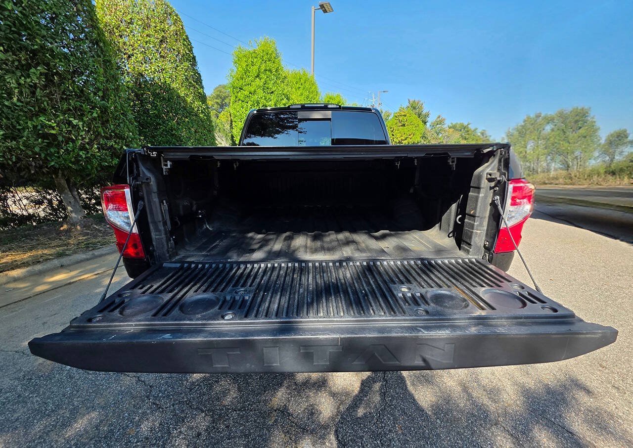 Used 2017 Nissan Titan S AWD/4WD image 6