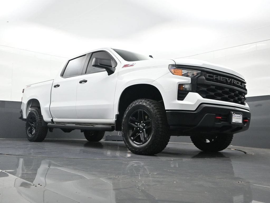 Used 2024 Chevrolet Silverado 1500 Custom Trail Boss AWD/4WD image 36