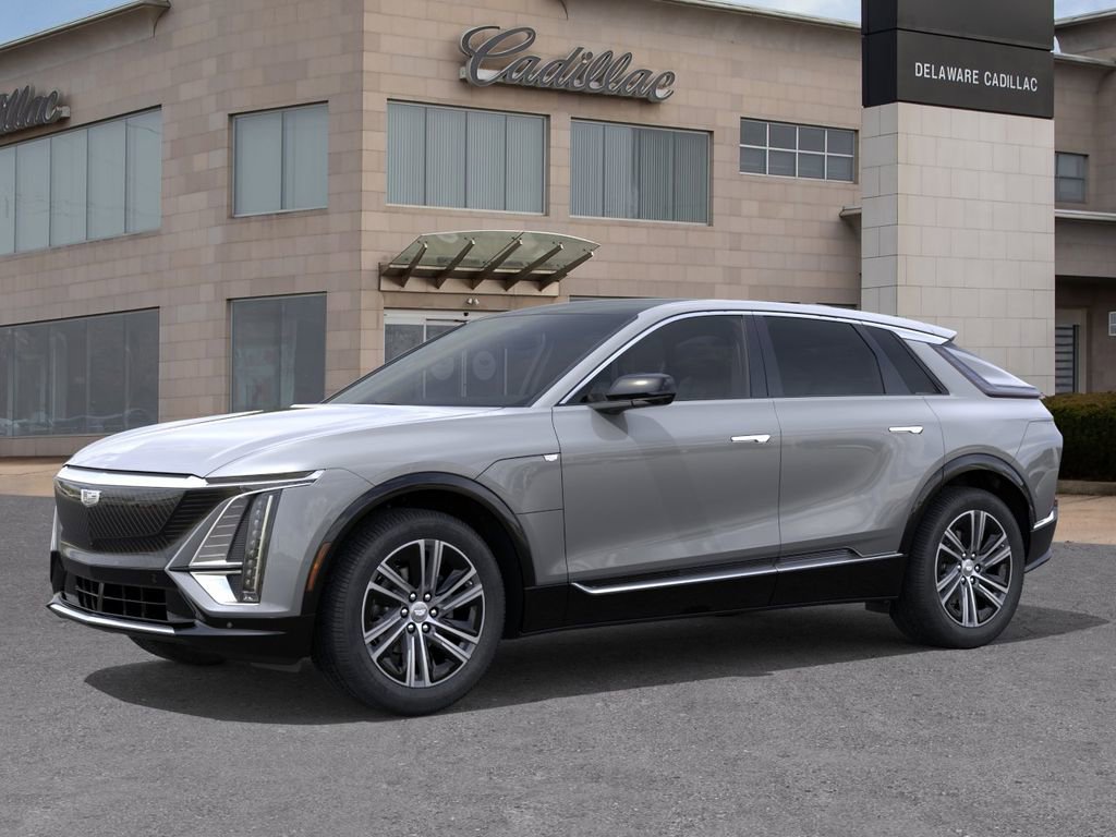 New 2026 Cadillac Lyriq Luxury AWD/4WD image 2