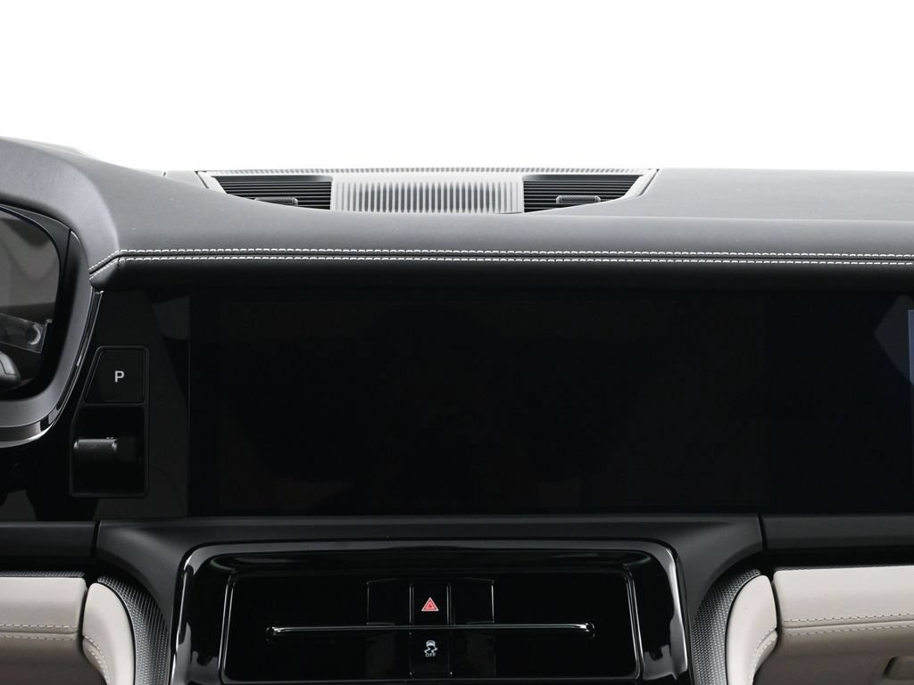 Certified 2026 Porsche Panamera image 11
