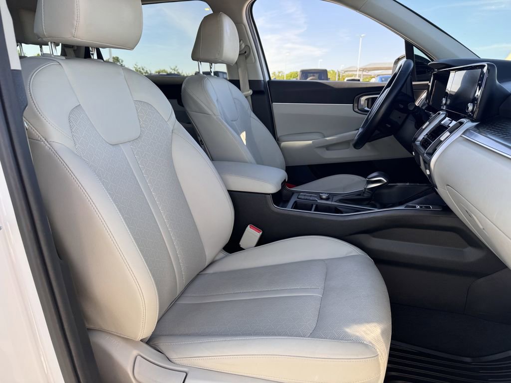 Used 2023 Kia Sorento S FWD image 26