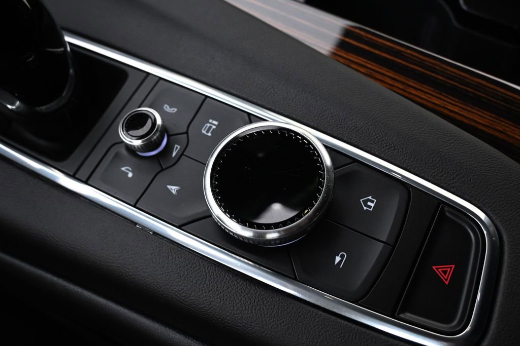 Certified 2023 Cadillac Escalade Premium Luxury image 35