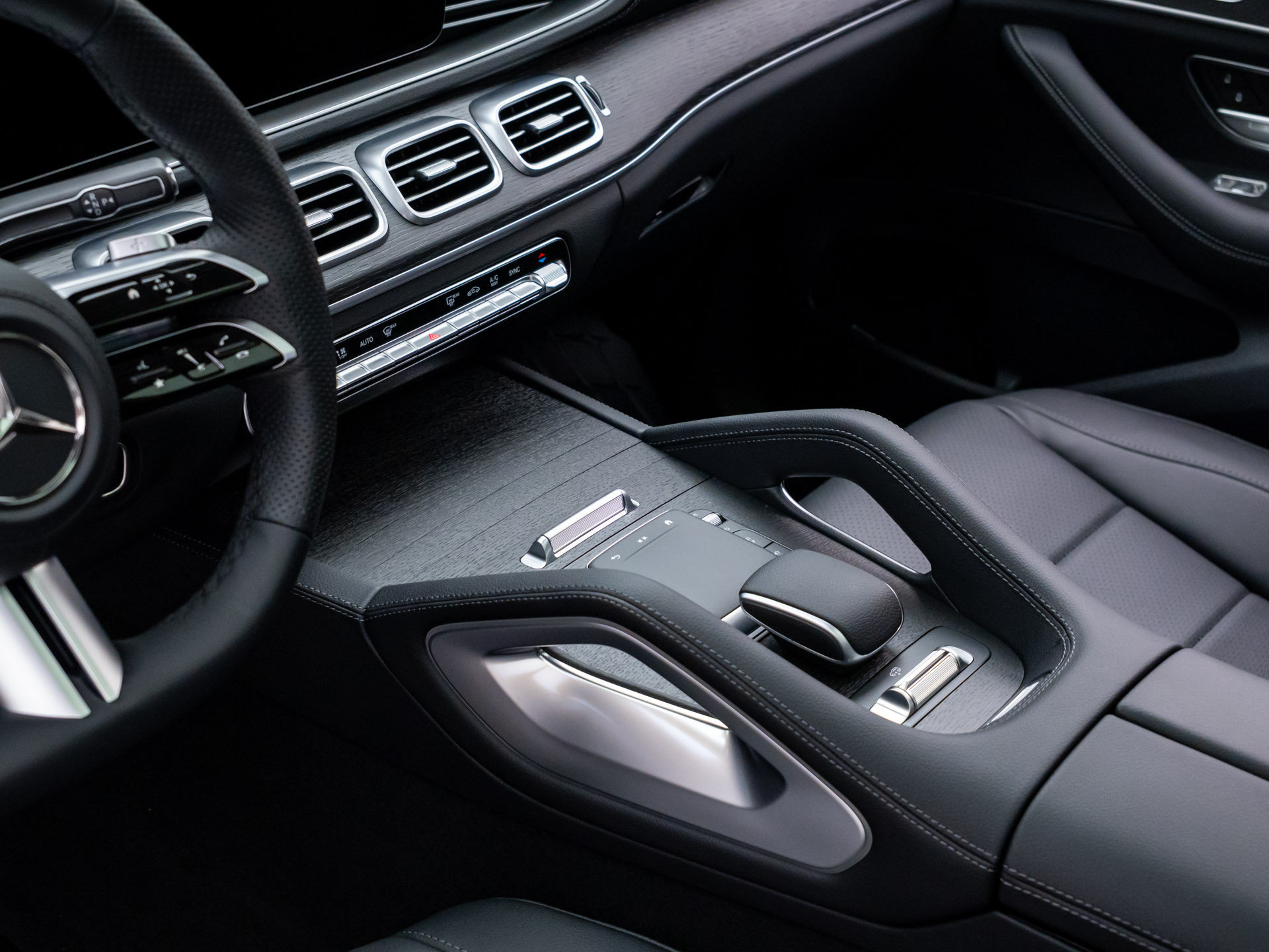 New 2026 Mercedes-Benz GLS 450 4MATIC image 12