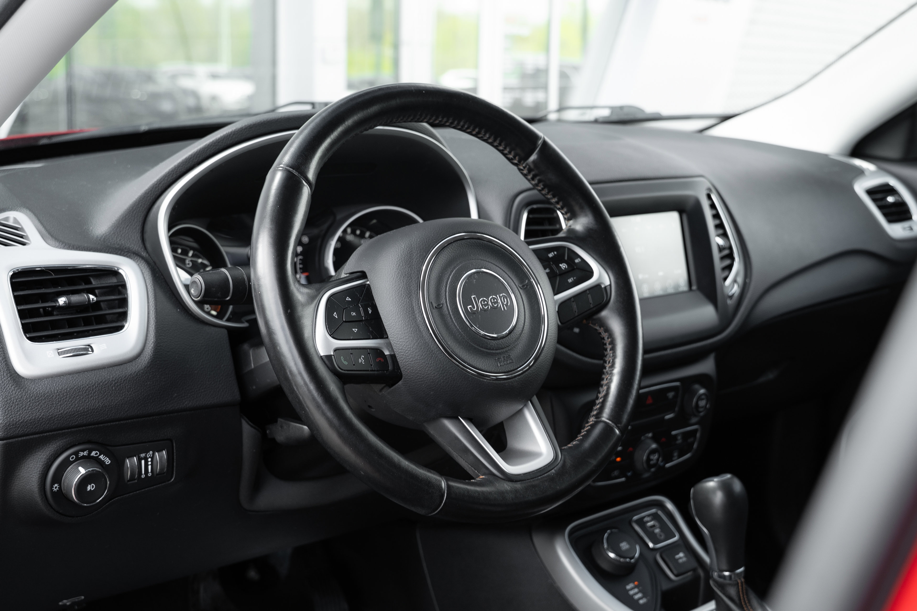 Used 2021 Jeep Compass Latitude w/ Convenience Group AWD/4WD image 11