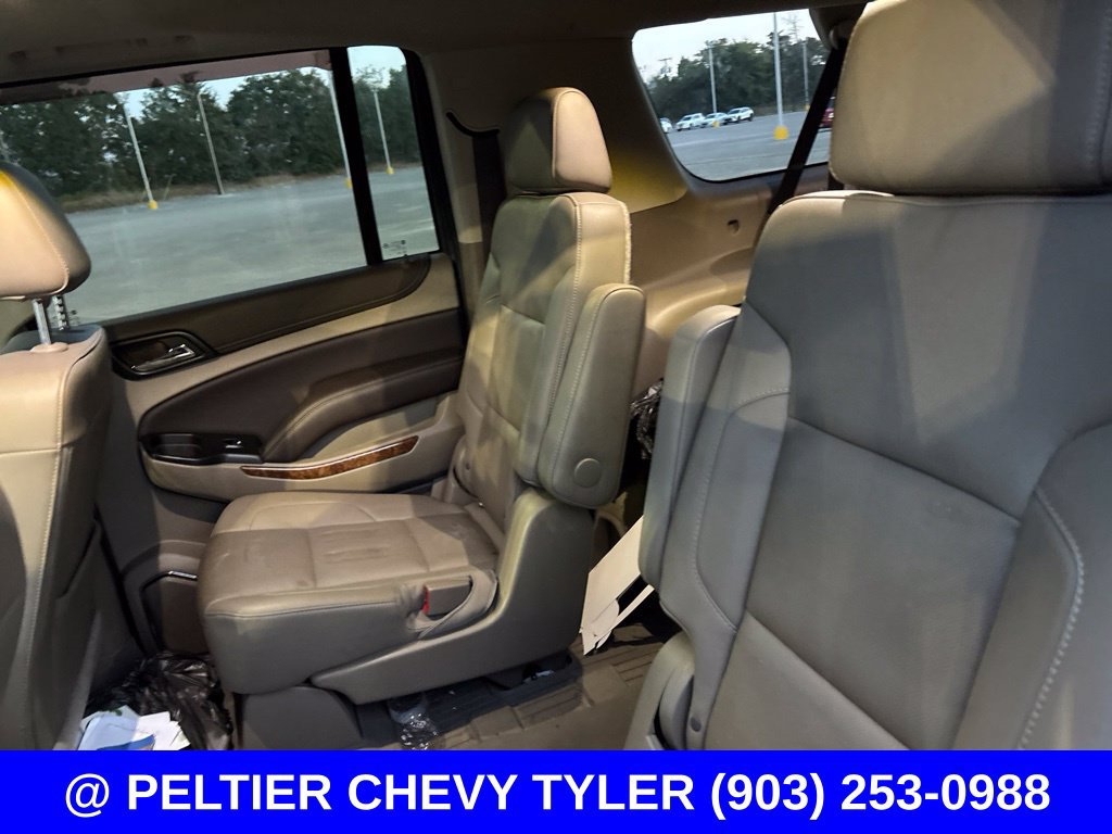 Used 2019 Chevrolet Suburban Premier AWD/4WD image 21