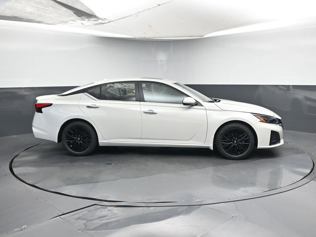 New 2025 Nissan Altima 2.5 SV w/ SV Special Edition Package image 6
