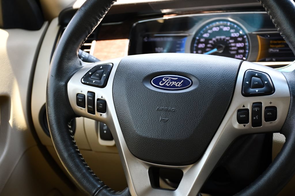 Used 2019 Ford Taurus Limited FWD image 22