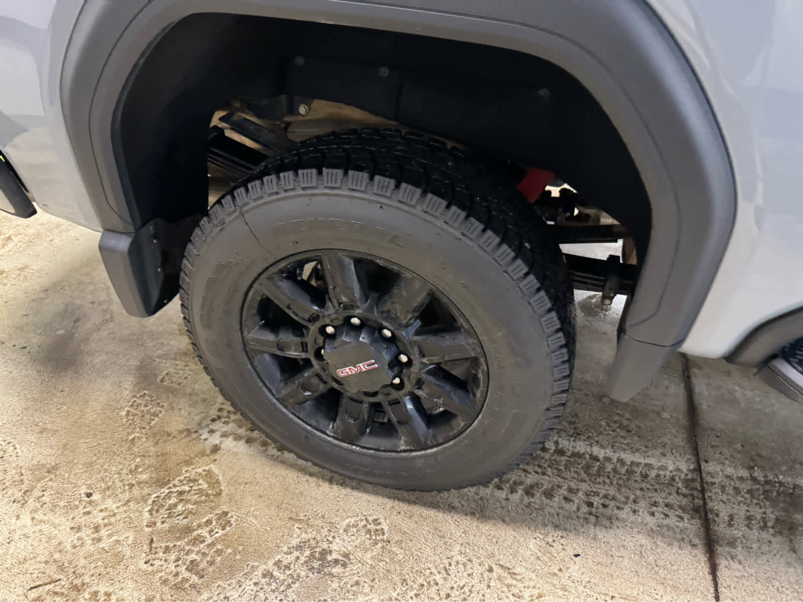 Certified 2025 GMC Sierra 3500 AT4 image 9