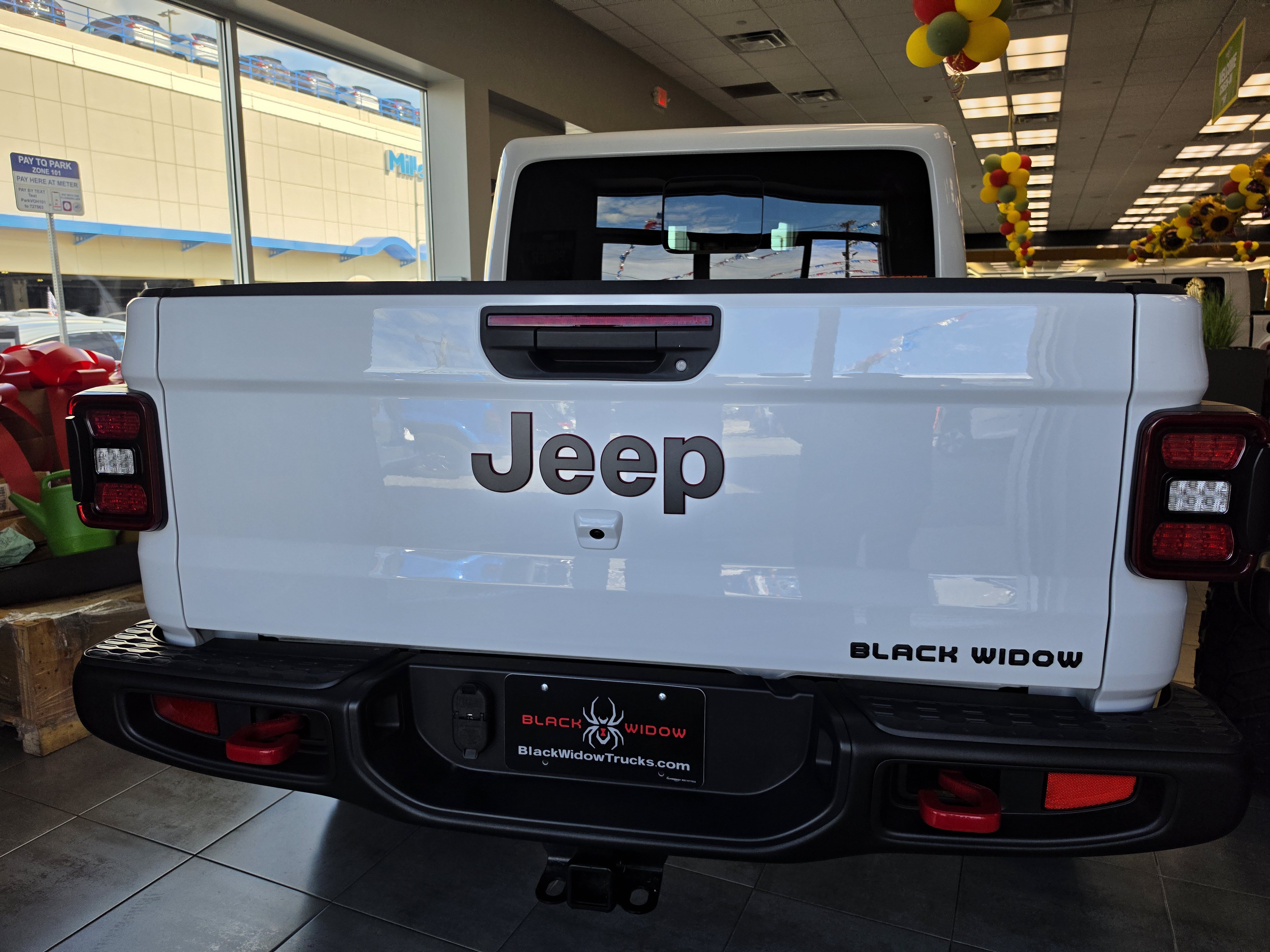 New 2026 Jeep Gladiator Rubicon w/ Technology Group AWD/4WD image 5