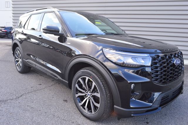 New 2026 Ford Explorer ST-Line AWD/4WD image 1