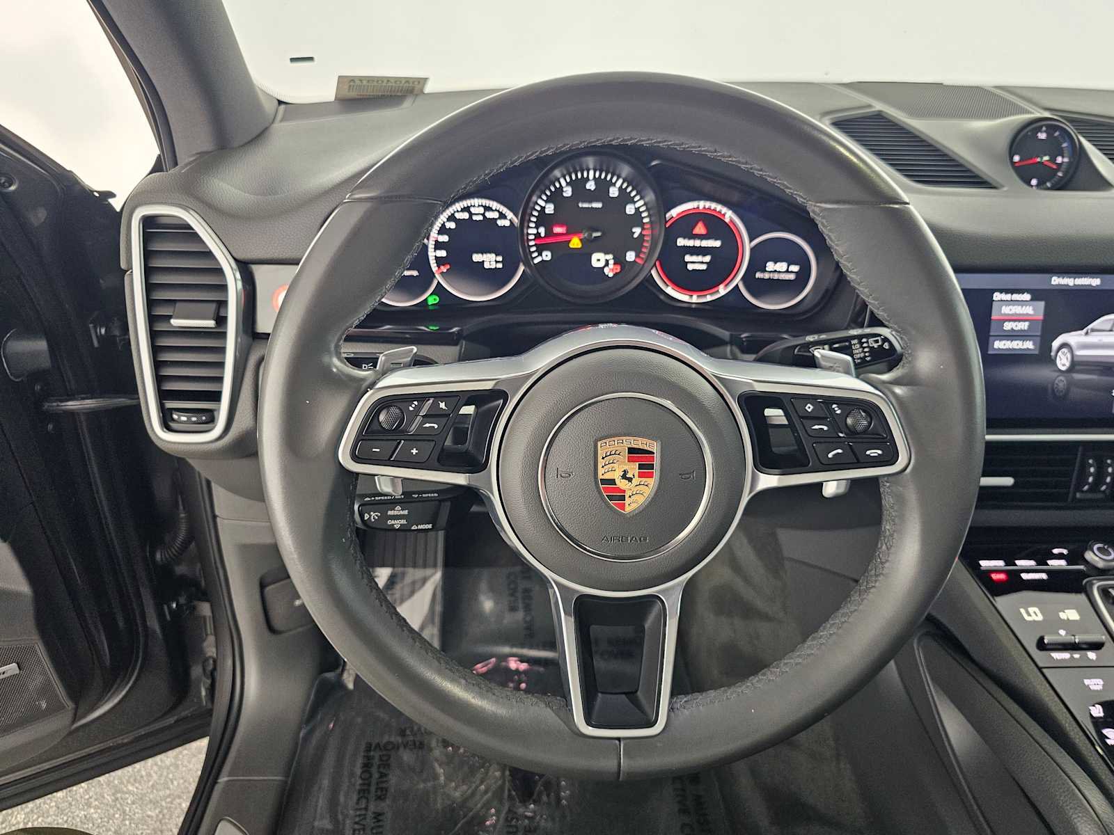 Used 2020 Porsche Cayenne image 22