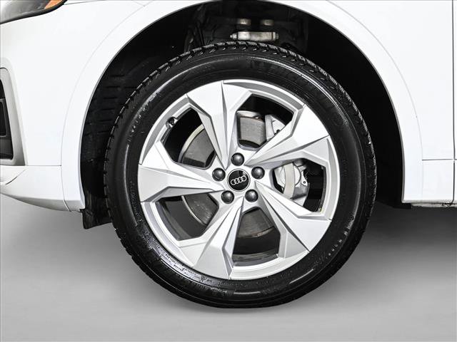 Used 2023 Audi Q5 2.0T Premium Plus w/ Premium Plus Package AWD/4WD image 25