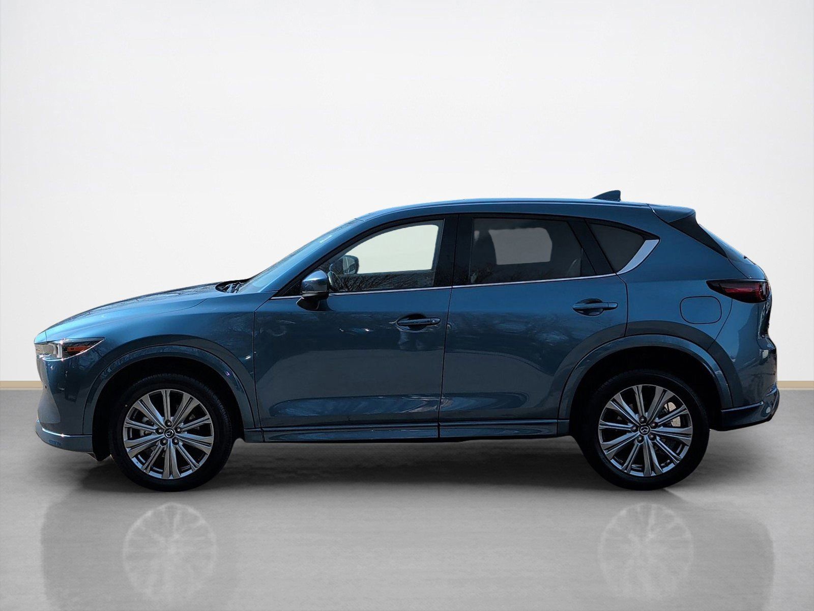 Used 2023 MAZDA CX-5 Signature image 6