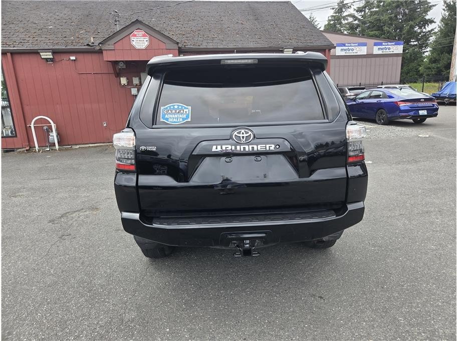 Used 2017 Toyota 4Runner SR5 Premium AWD/4WD image 7