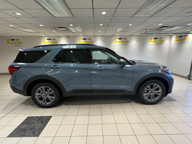 New 2026 Ford Explorer Active w/ Active Comfort Package AWD/4WD image 3