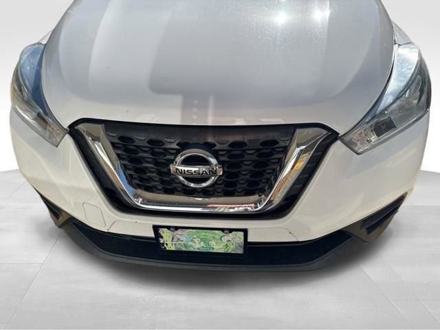 Used 2019 Nissan Kicks S w/ Exterior Electronics Package image 2