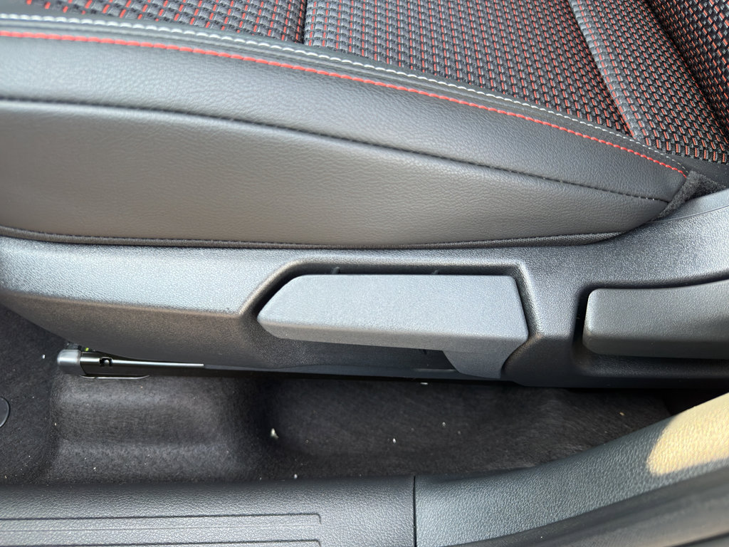 New 2026 Nissan Kicks SR w/ Cold Weather Package image 15