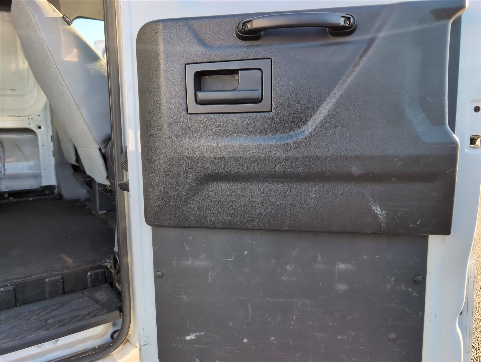 Used 2017 Ford Transit 250 130 Low Roof RWD image 34
