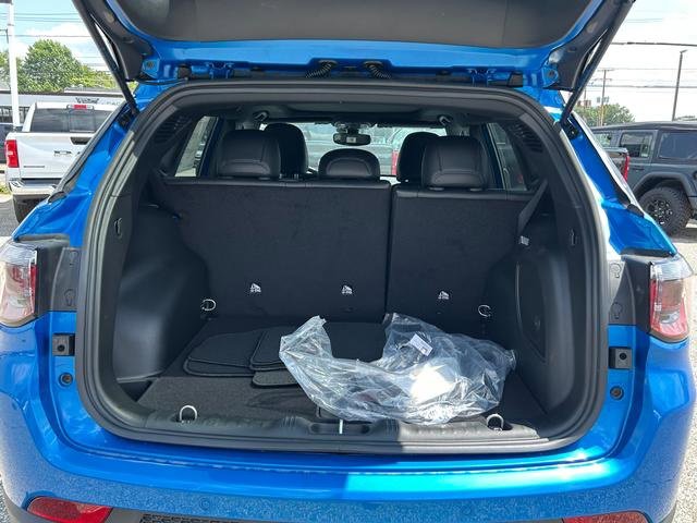 New 2025 Jeep Compass Limited w/ Sun and Sound Group image 26
