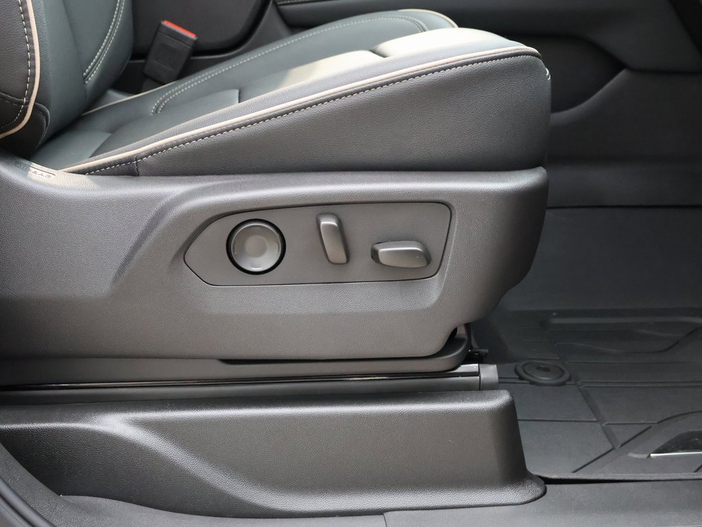 New 2025 Chevrolet Tahoe Premier w/ Sun And Tow Package image 36