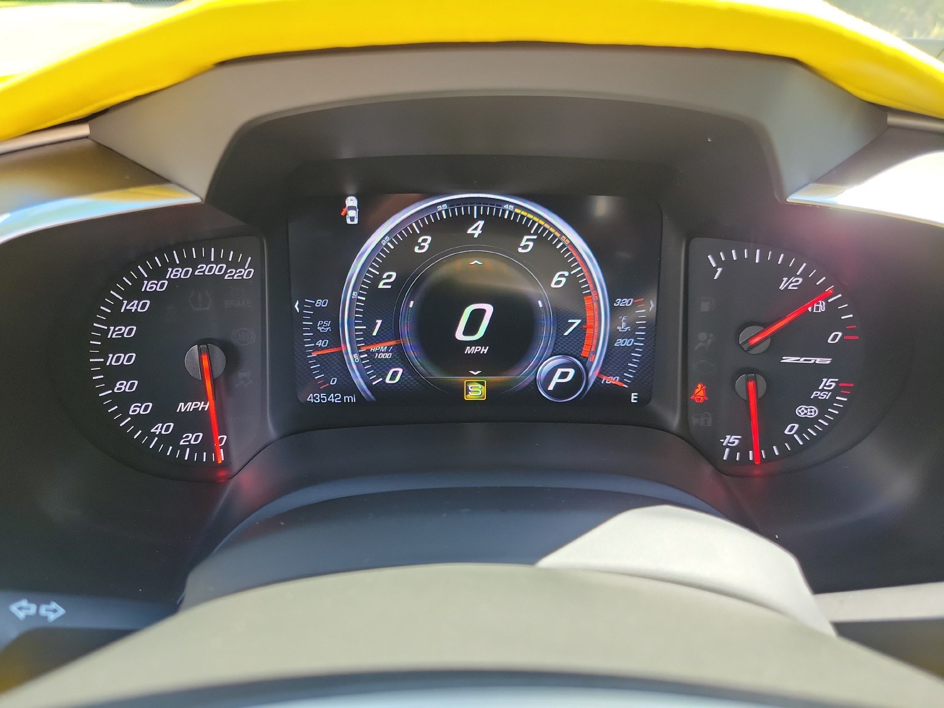 Used 2019 Chevrolet Corvette Z06 RWD image 32