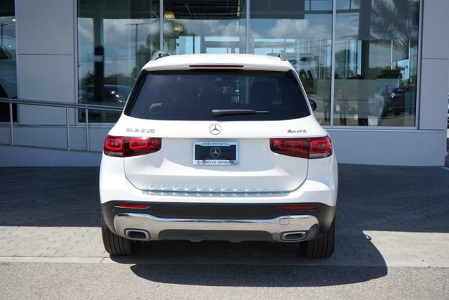 Used 2022 Mercedes-Benz GLB 250 4MATIC image 7