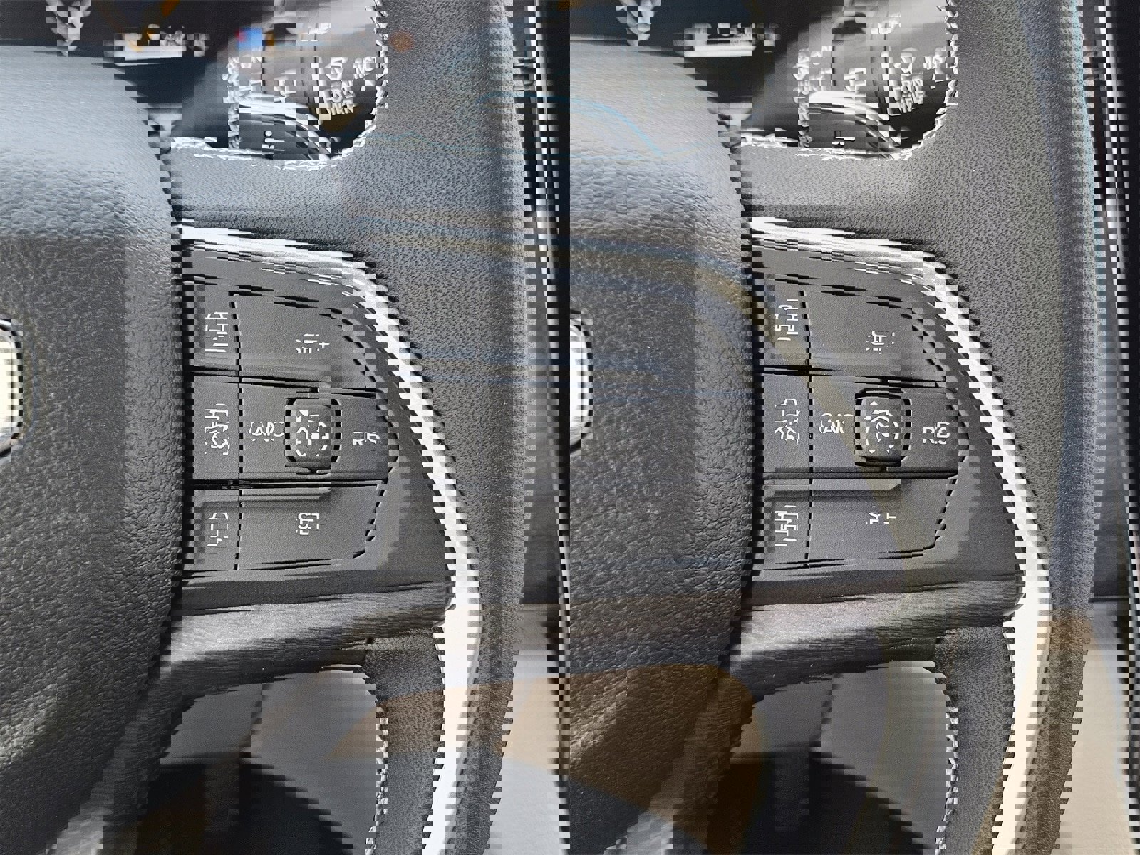 New 2025 Jeep Grand Cherokee L Limited w/ Trailer Tow Package image 28