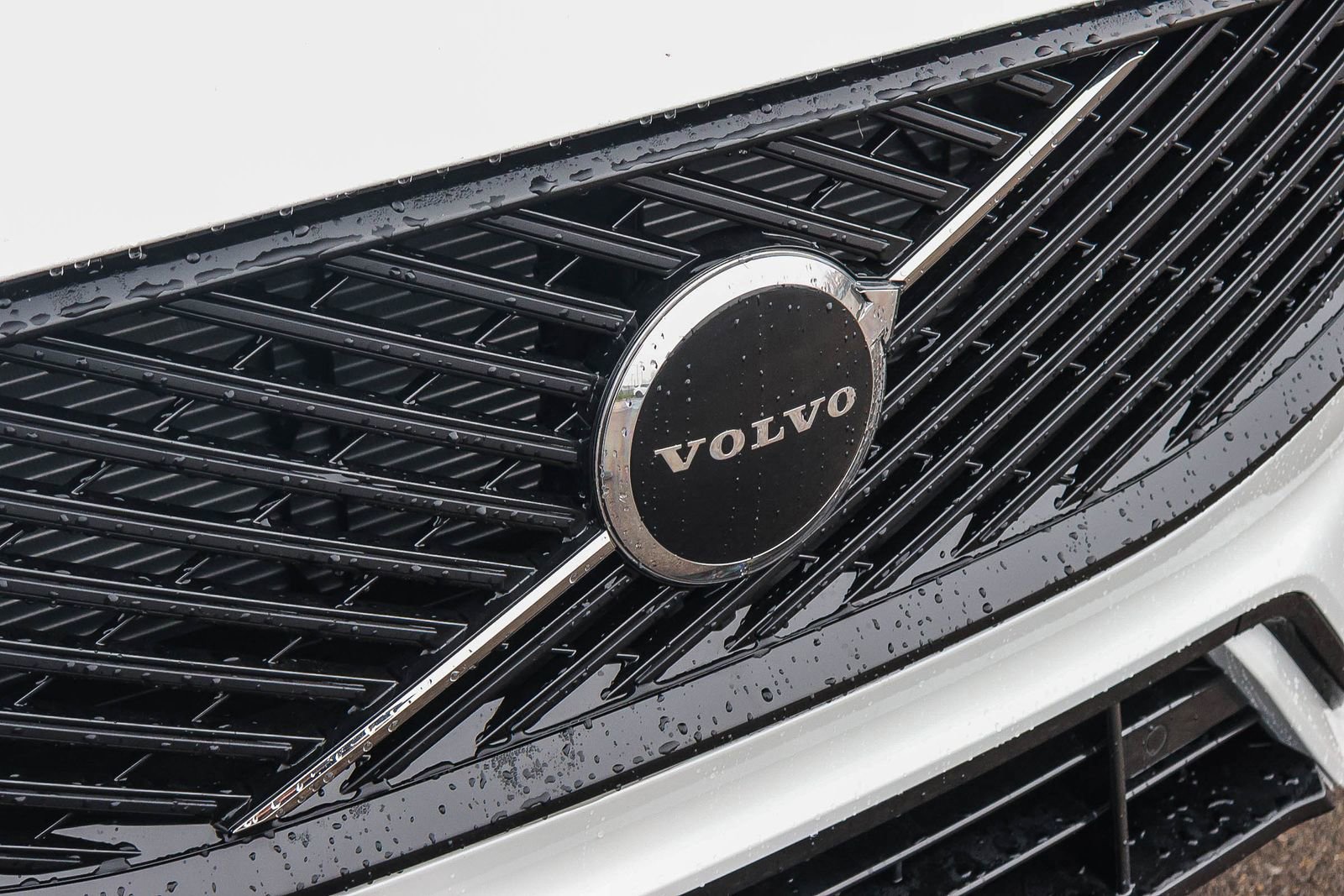 New 2026 Volvo XC60 B5 Core w/ Climate Package image 16