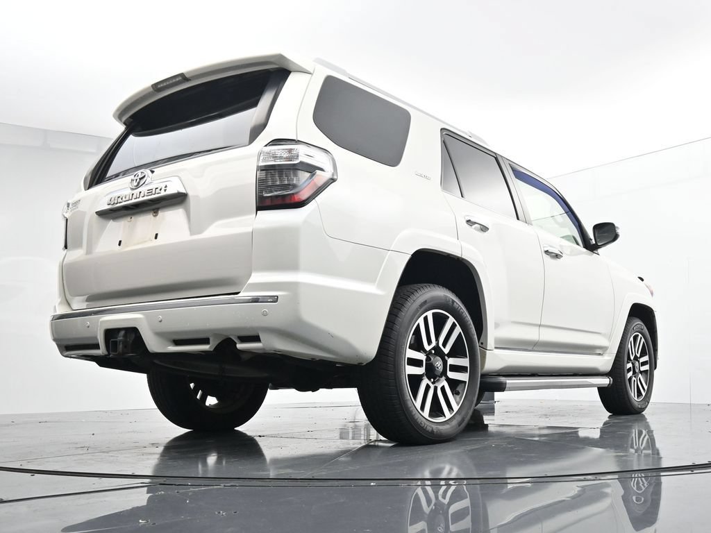 Used 2017 Toyota 4Runner Limited AWD/4WD image 22