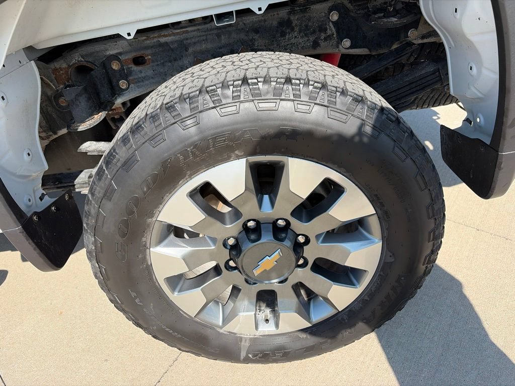 Used 2024 Chevrolet Silverado 2500 Custom w/ Custom Value Package AWD/4WD image 34