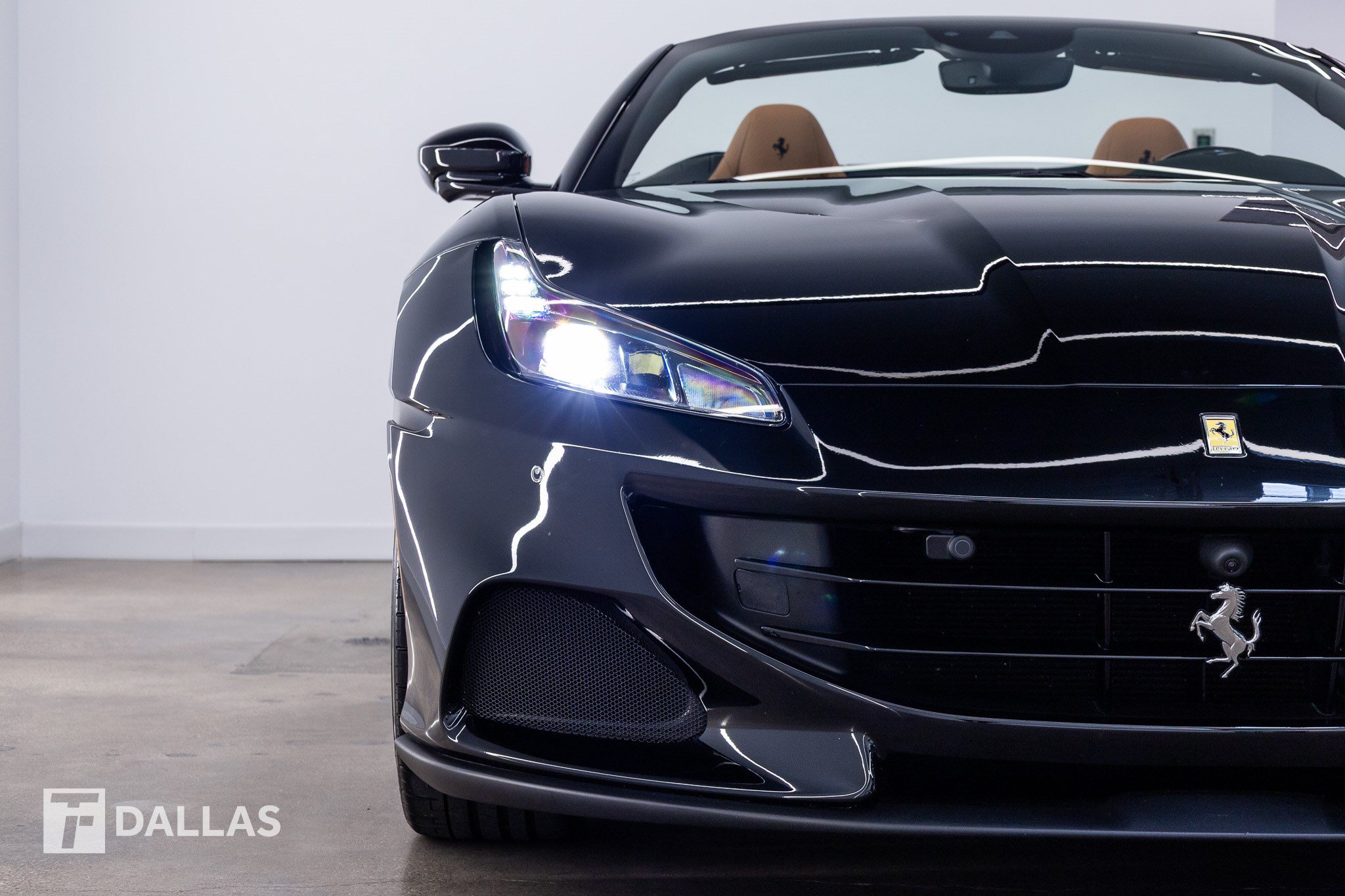 Used 2023 Ferrari Portofino M RWD image 23