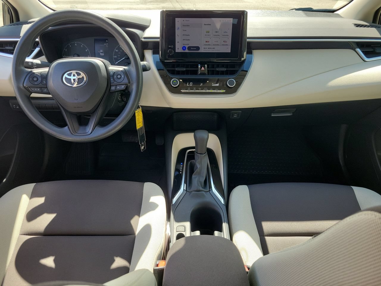 Used 2023 Toyota Corolla LE FWD image 12