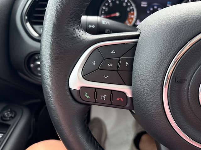 Used 2023 Jeep Renegade Altitude w/ Sun/Sound Group AWD/4WD image 11