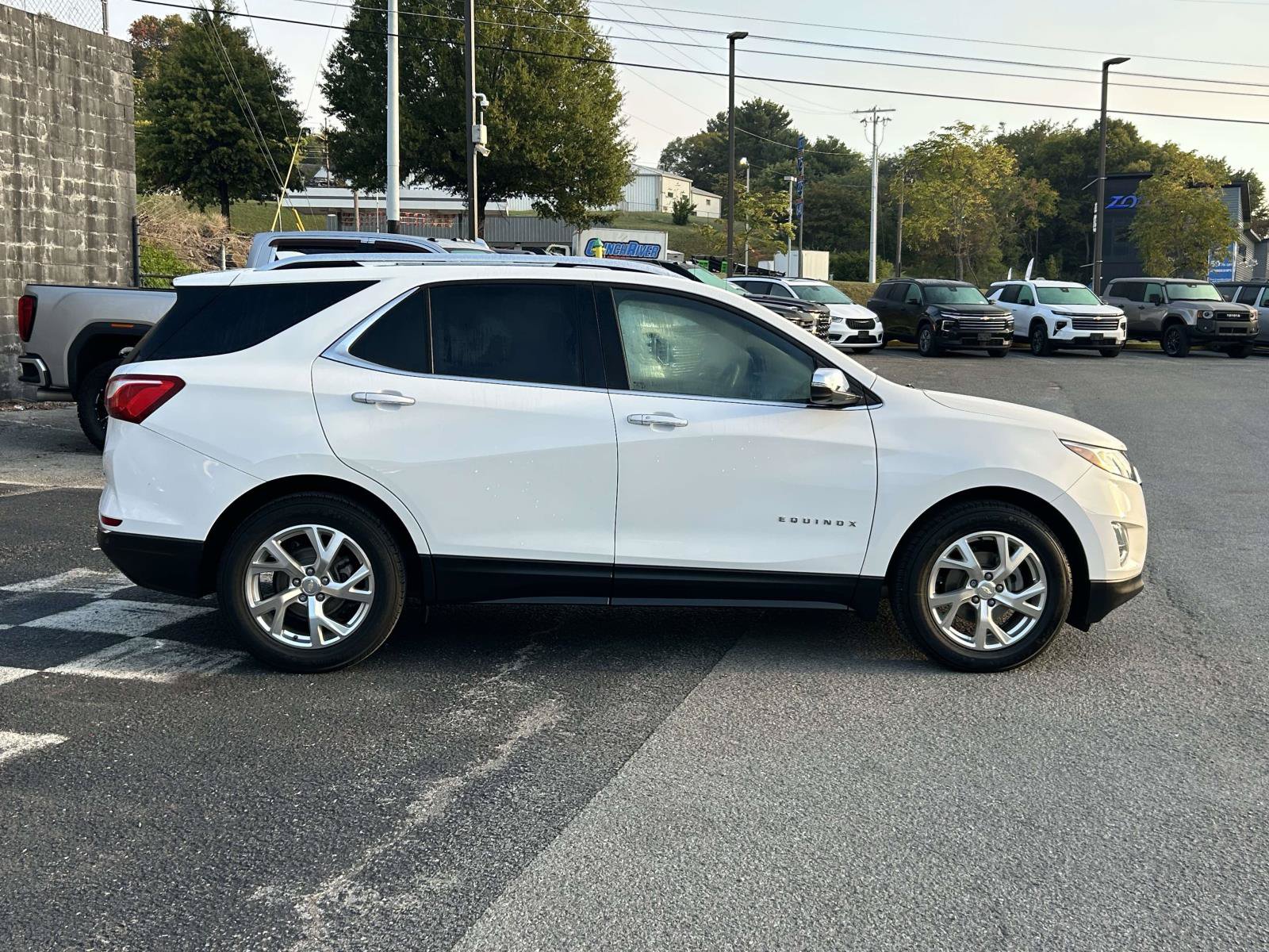 Used 2020 Chevrolet Equinox Premier FWD image 8