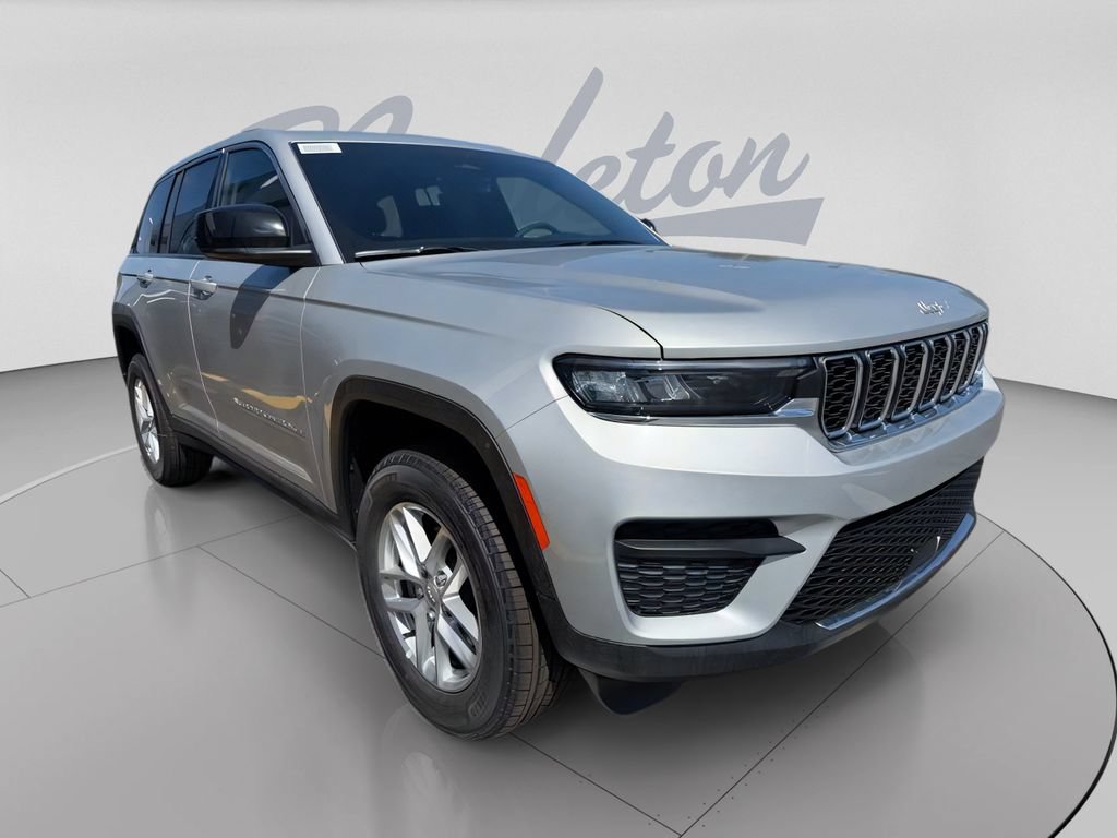 New 2026 Jeep Grand Cherokee Laredo X RWD image 3