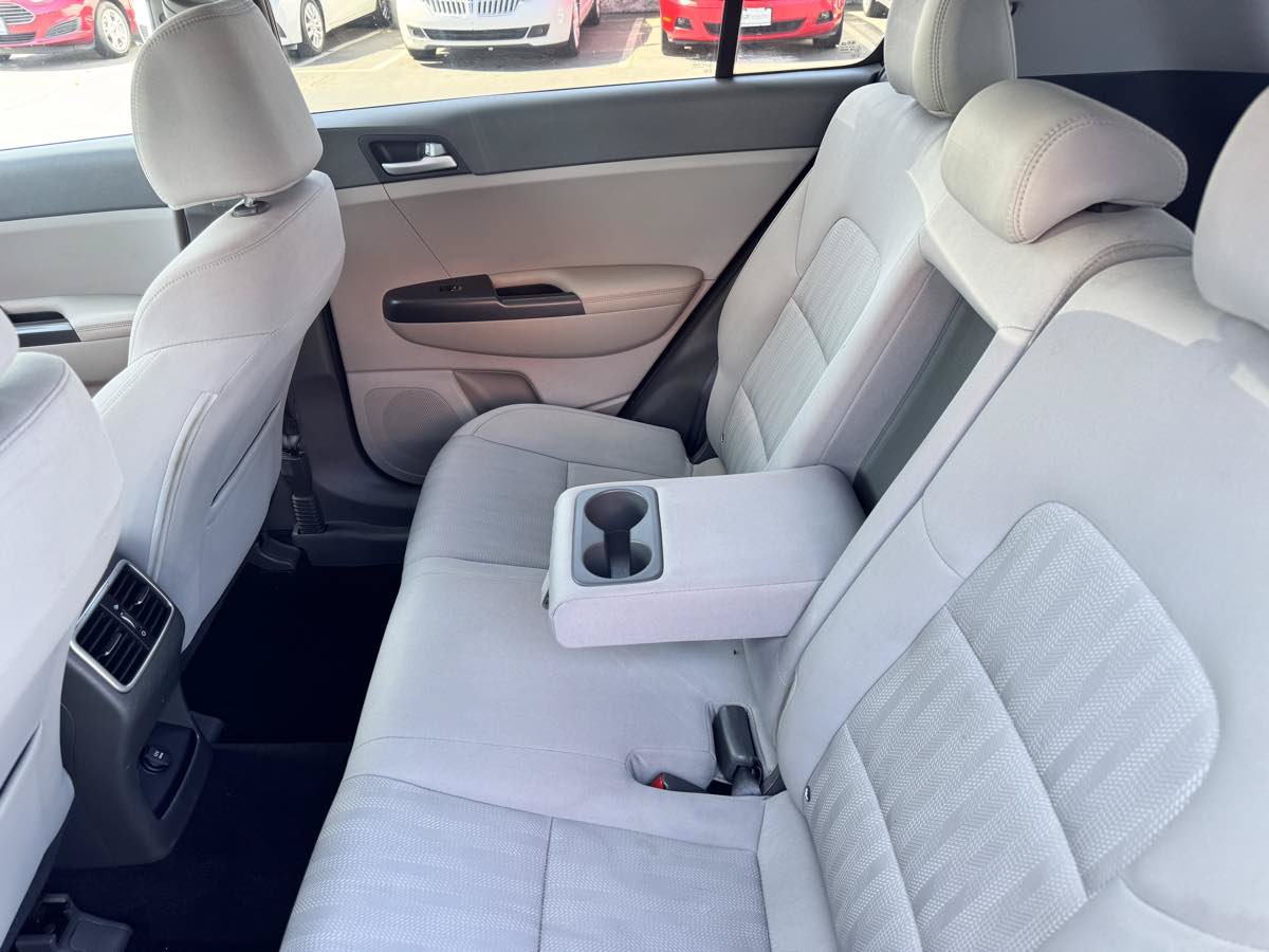 Used 2019 Kia Sportage LX FWD image 26