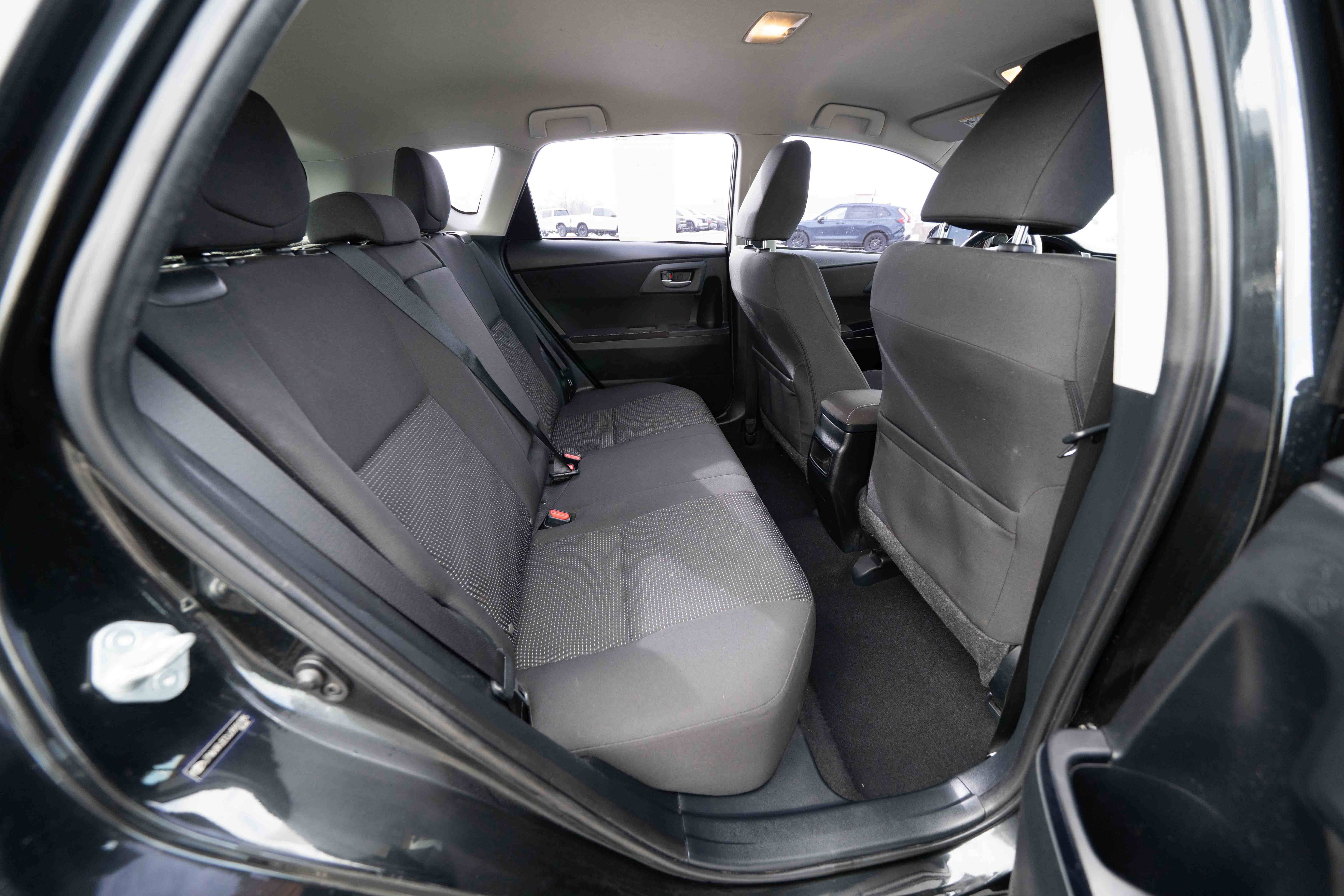 Used 2018 Toyota Corolla iM image 24