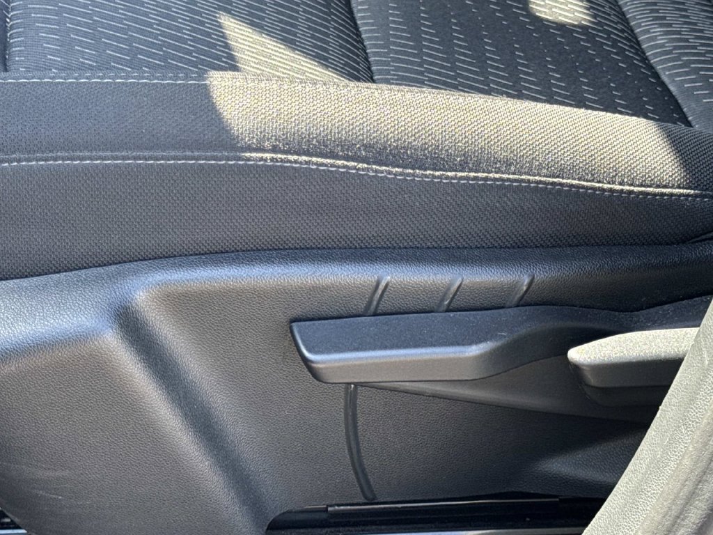 Used 2025 Chevrolet Equinox LT AWD/4WD image 18