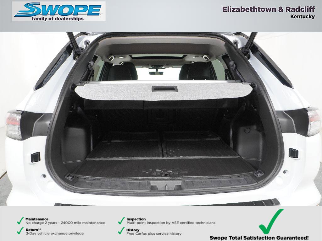 Used 2025 Mitsubishi Outlander Trail Edition image 32