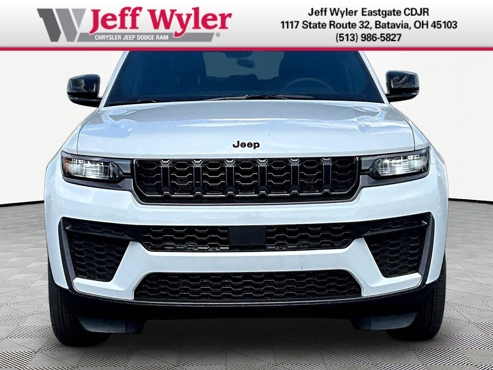 New 2026 Jeep Grand Cherokee Altitude AWD/4WD image 2