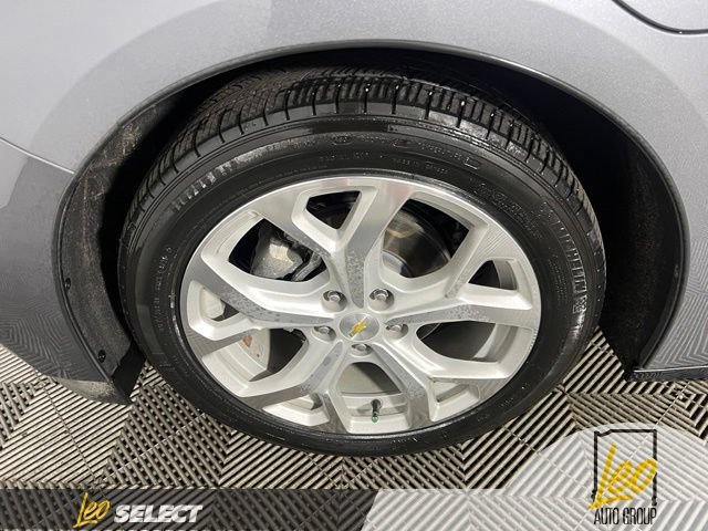 Used 2018 Chevrolet Volt Premier w/ Driver Confidence Package FWD image 17