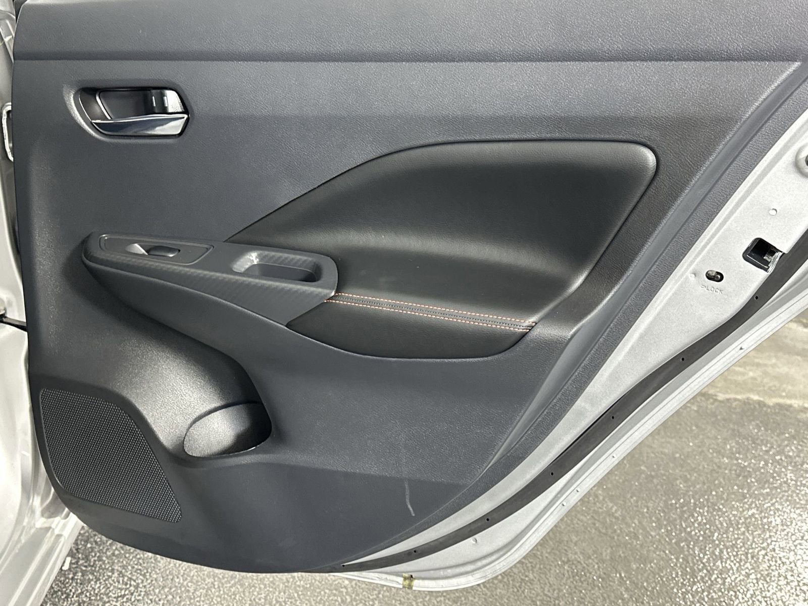 Used 2025 Nissan Versa SR image 36