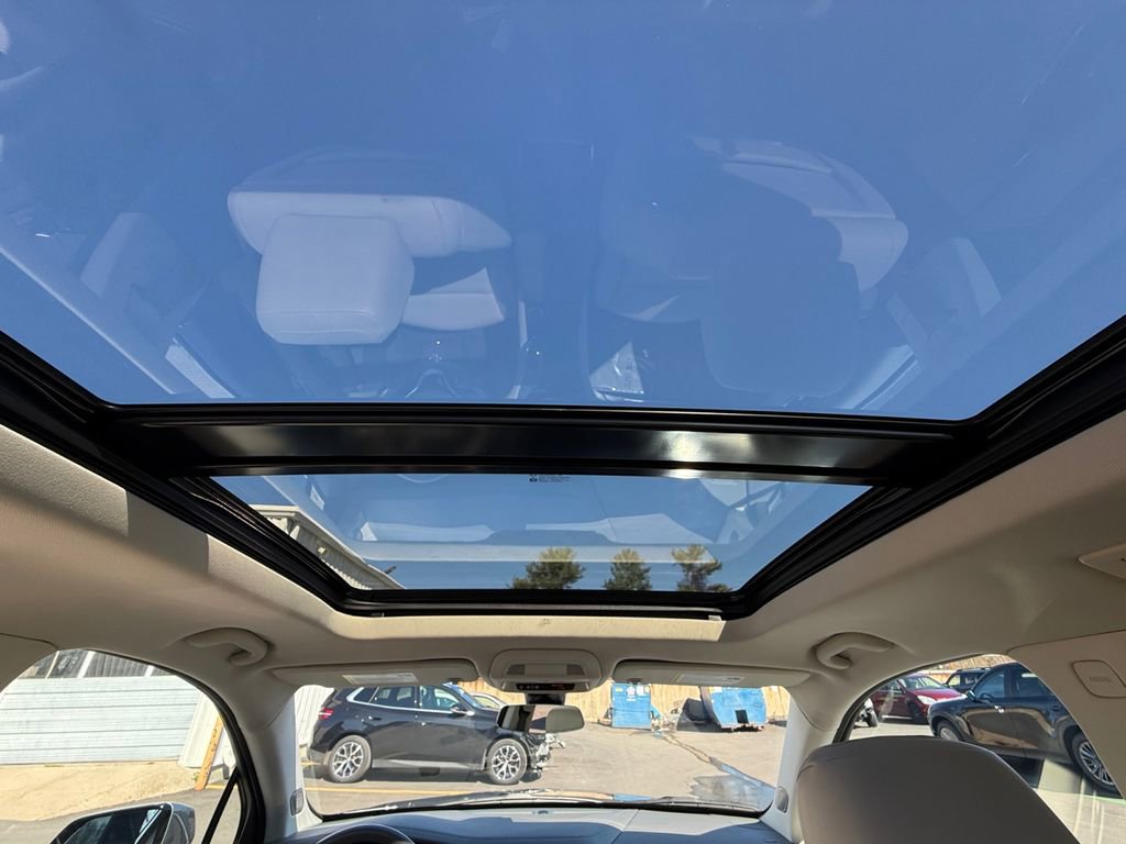 Used 2024 Cadillac XT6 Premium Luxury image 25