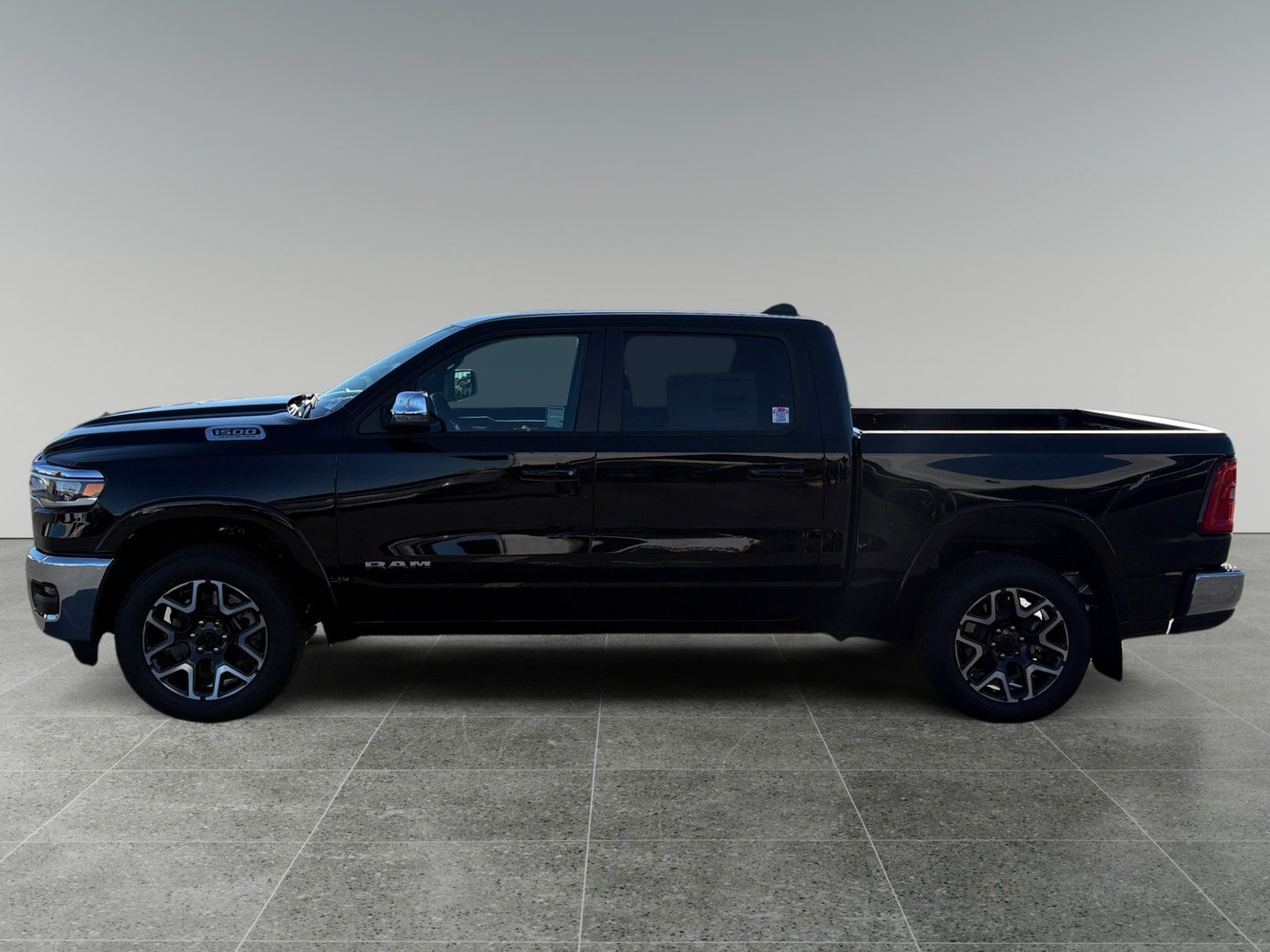 New 2027 RAM 1500 Laramie AWD/4WD image 2