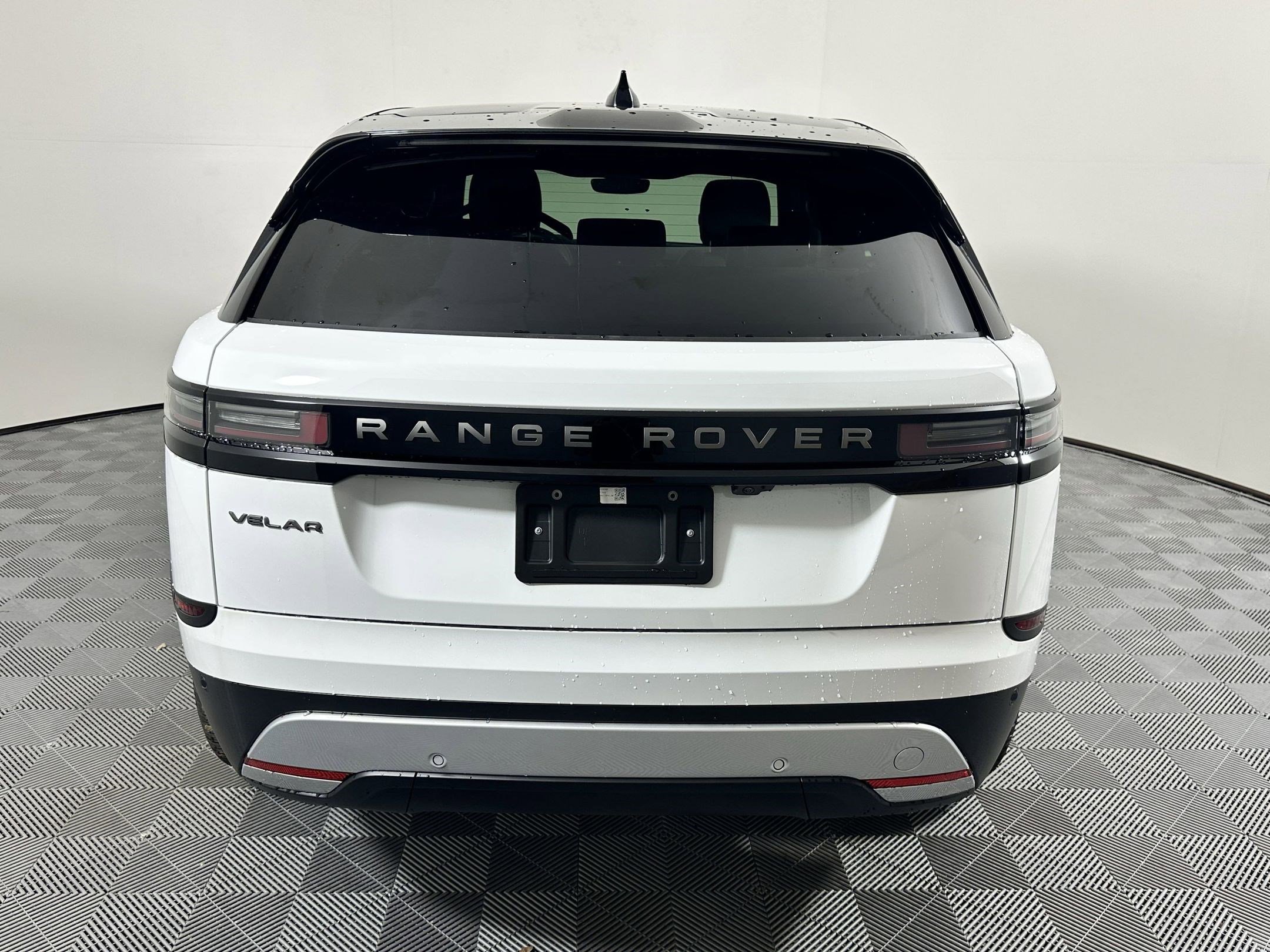 New 2026 Land Rover Range Rover Velar S image 9