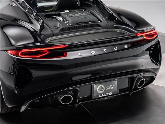 Used 2025 Lotus Emira RWD image 30