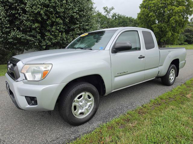 Used 2012 Toyota Tacoma 2WD Access Cab w/ SR5 Pkg image 2