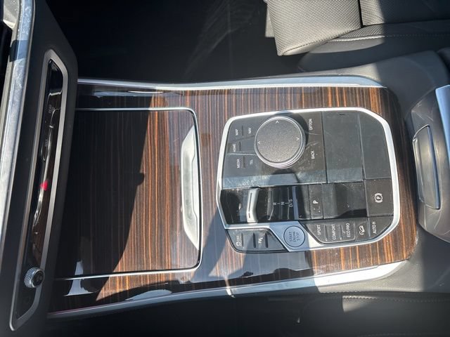Used 2026 BMW X5 xDrive40i AWD/4WD image 17