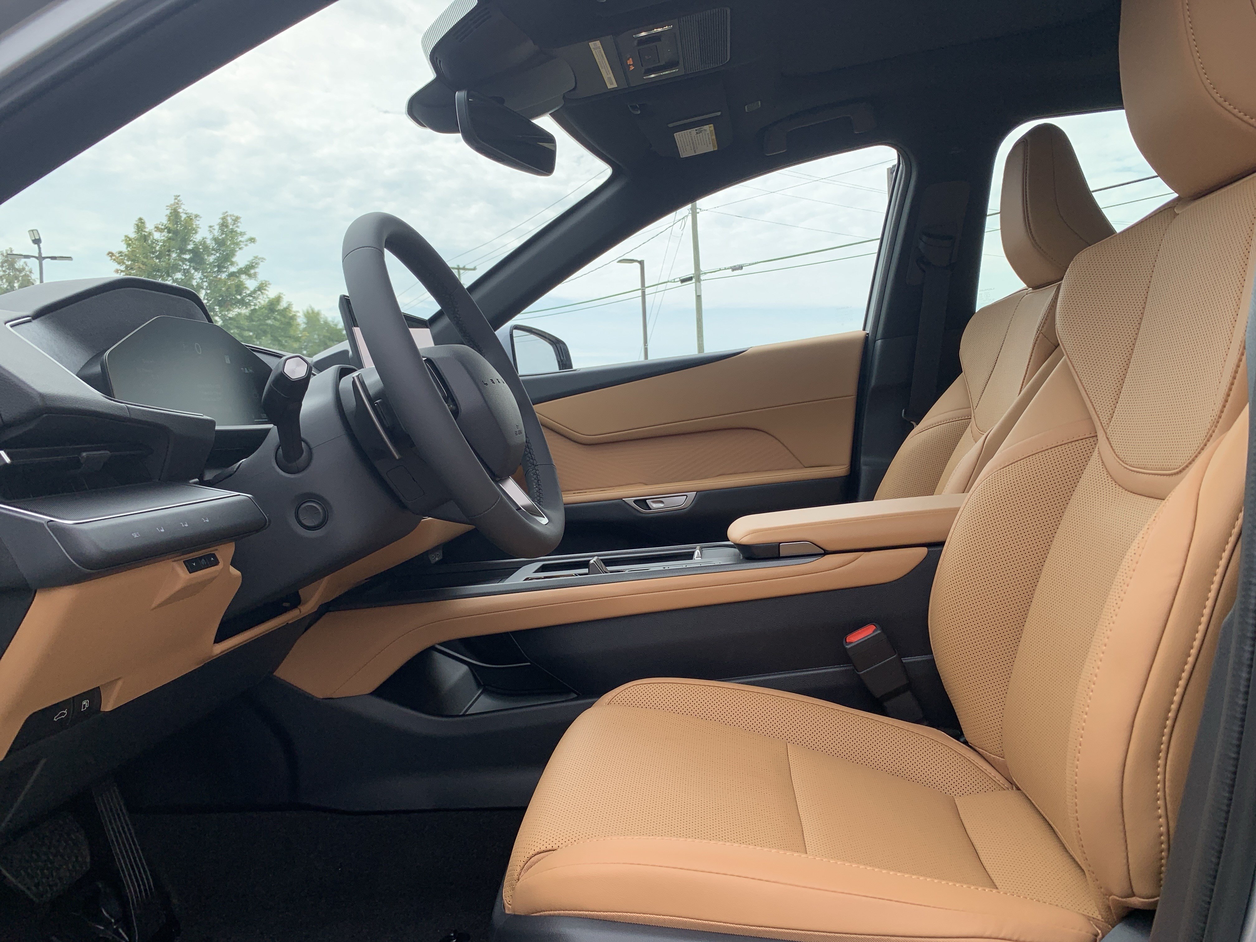 Used 2026 Lexus ES 350h w/ Convenience Package FWD image 16