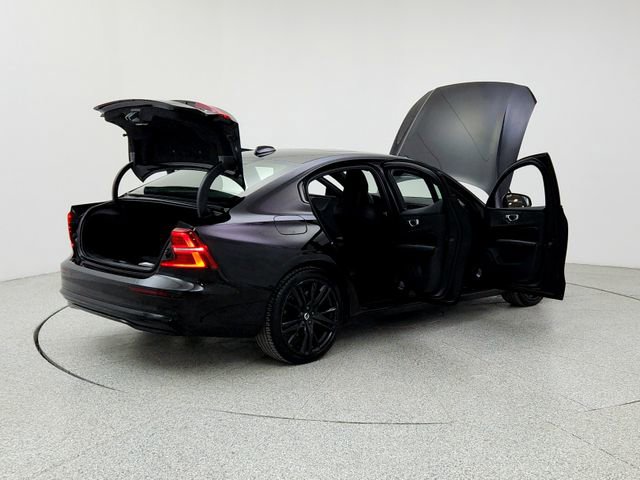 Certified 2023 Volvo S60 B5 Plus w/ Climate Package image 11